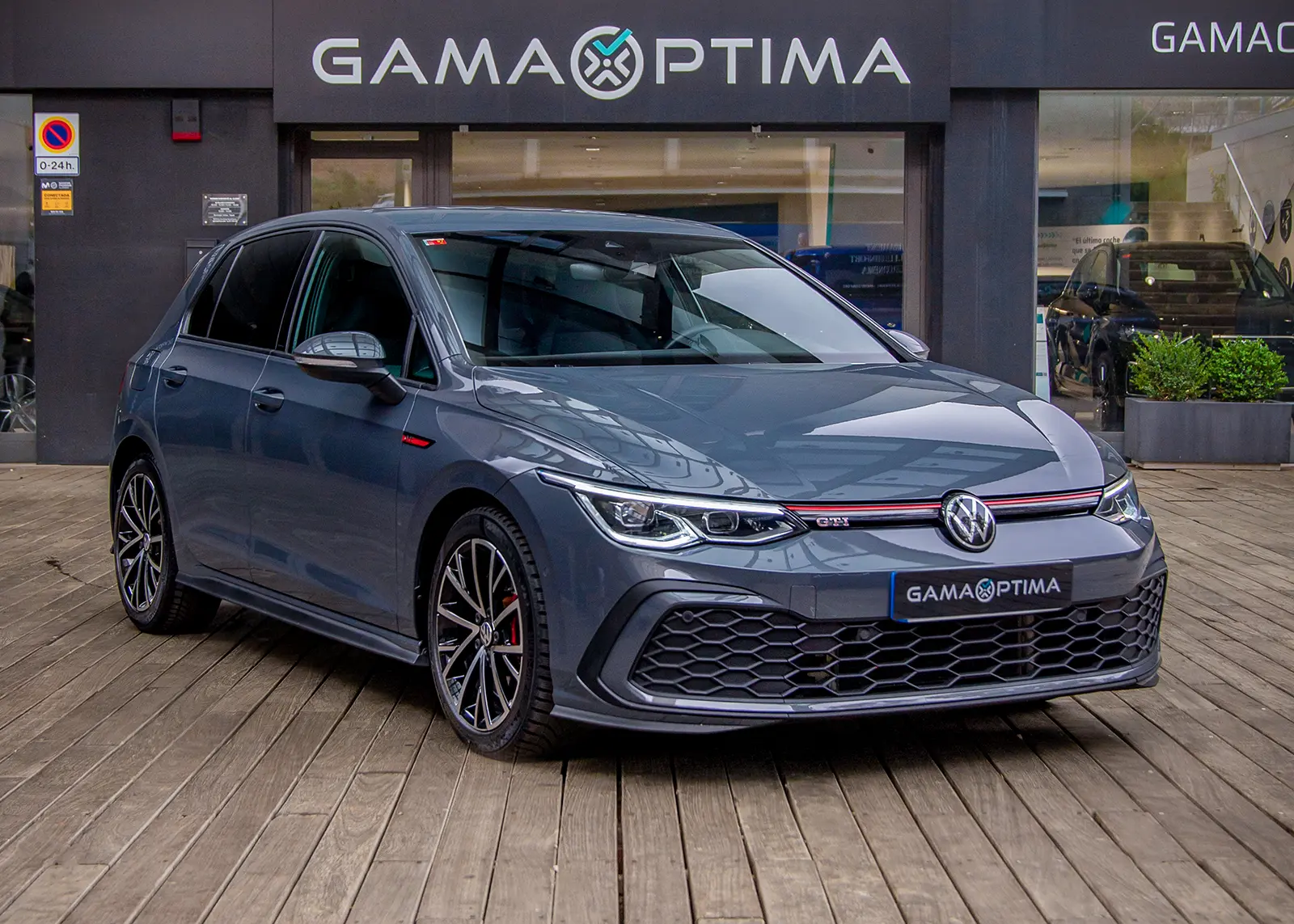 Volkswagen Golf GTI 2.0 TFSI entregado por Gama Óptima