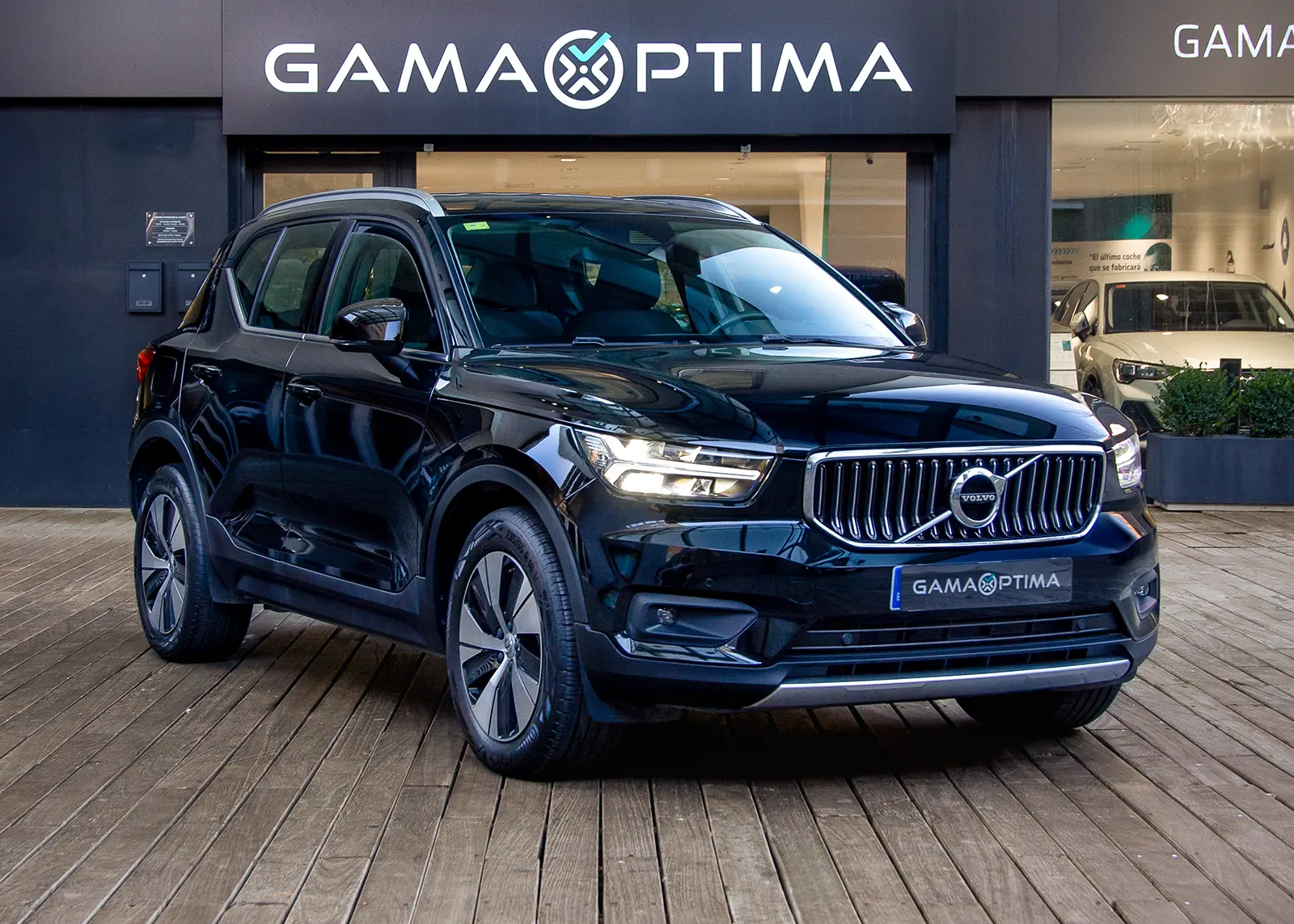 Volvo XC40 entregado por Gama Óptima